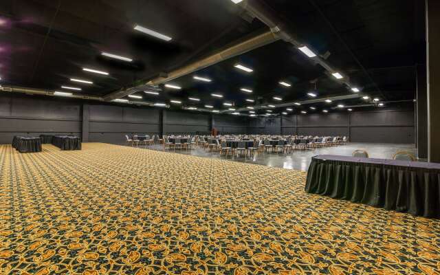 Clarion Hotel Convention Center