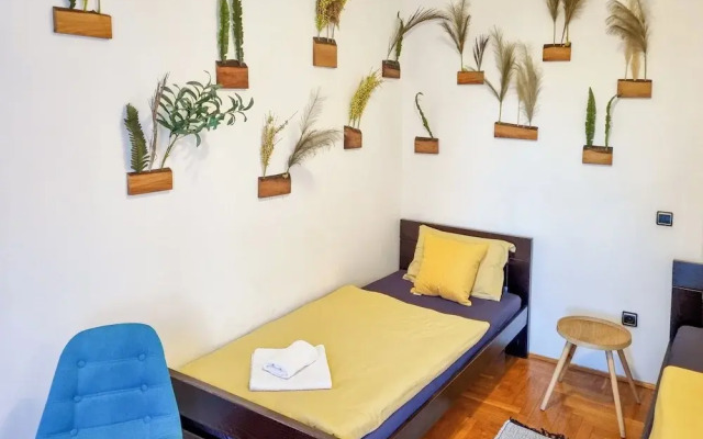 Red Clay SPA Apartments