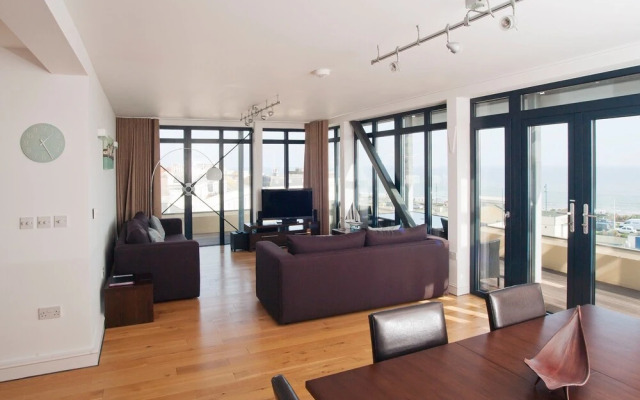 Riviera Apartments