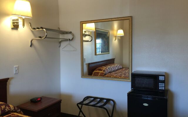 Escondido Inn