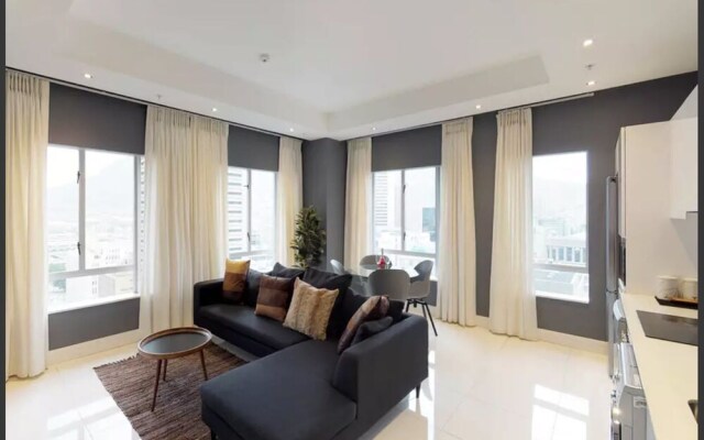 CBD Luxury Apartment