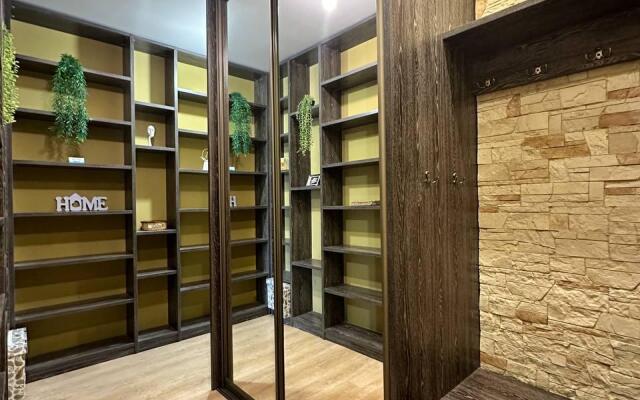 EasyRent на проспекте Карла Маркса 32