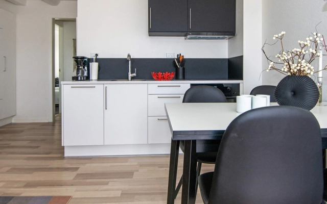 Cozy Apartment in Henne near Beach
