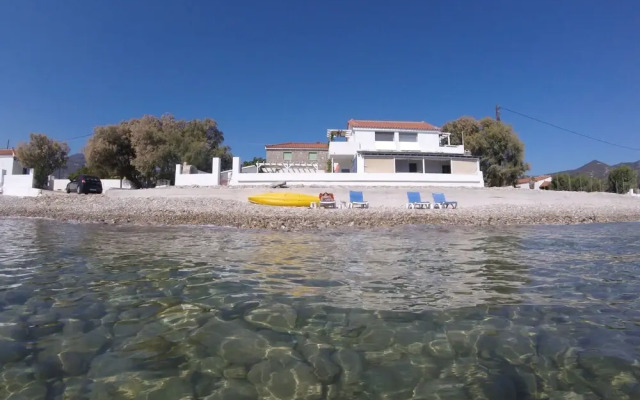 Beach House For Short And Long Term Holidays