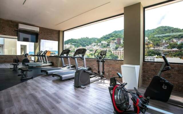 Condo L268  By Trvl2Hm