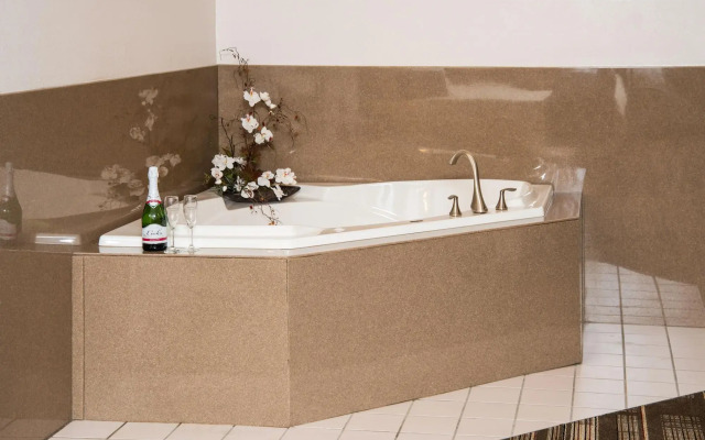 Northfield Inn, Suites & Conference Center
