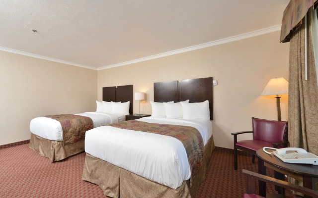 Pacific Shores Inn
