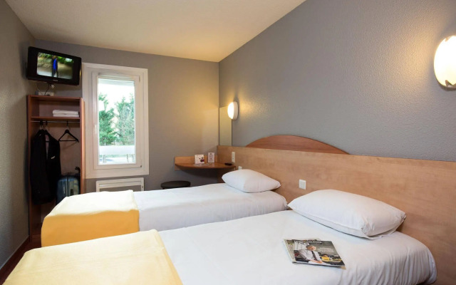 Kyriad Direct Orleans Ouest