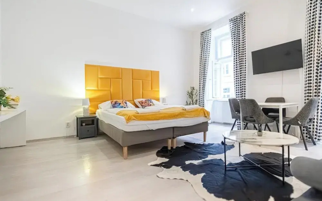 Modern 1BR Apartment Central Location