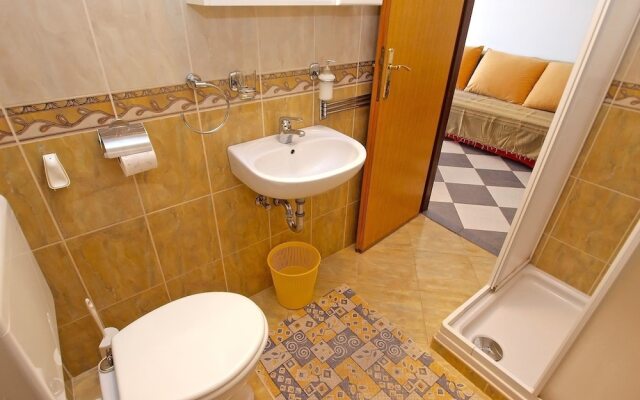 Apartments Lillies 1390