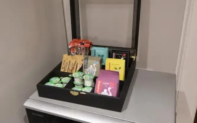 First - Slateford House Apartment