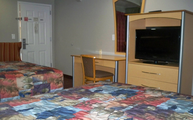 Scottish Inn & Suites