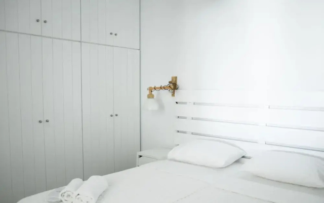 Amperian Mykonos Suites