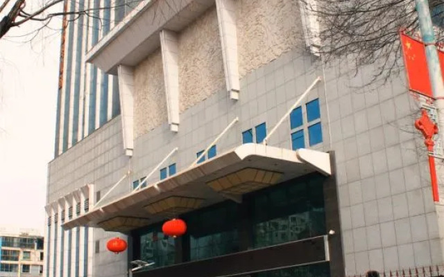Xining Dongchuan Industrial Park Qingyun Hotel (Chengdong Wuyue Plaza)