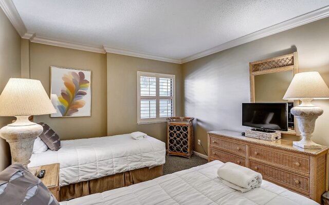 Inlet Reef 109 3 Bedroom Condo by RedAwning