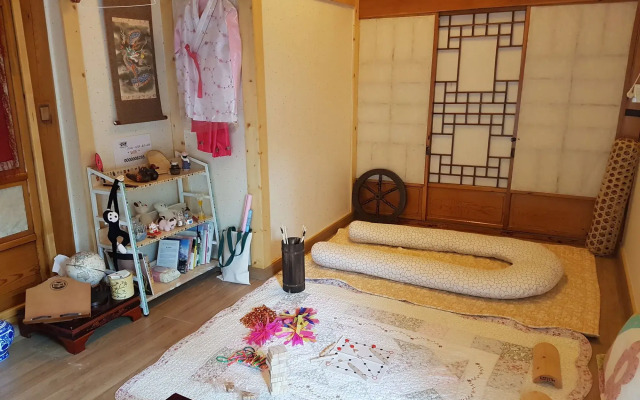 Gongsimga Hanok Guesthouse