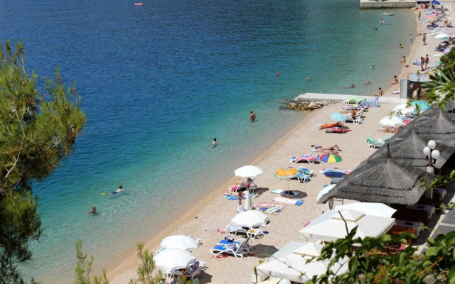 Apartments by the sea Podgora, Makarska - 2604