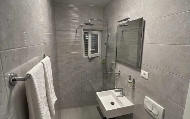 Rooms Edna