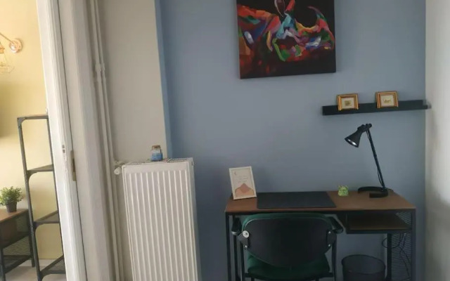 Athens View Apartment Near Metro Station Agia Marina
