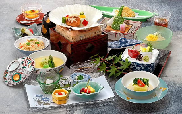 Ooedo Onsen Monogatari Premium Yoshinoya Irokuen