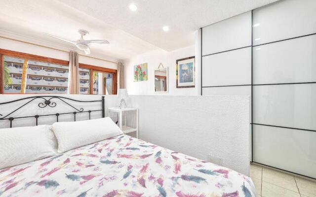 Apartamento a pie del mar