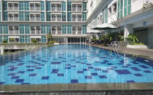 Cozy and Warm Studio Corner Room at Taman Melati Jatinangor Apartment By Travelio – Pool – Sumedang