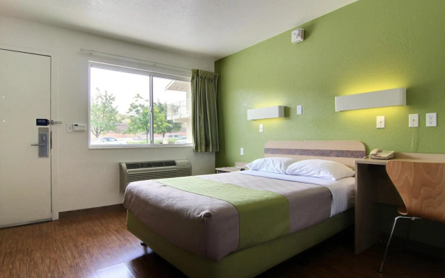Motel 6 Albuquerque, NM - Midtown