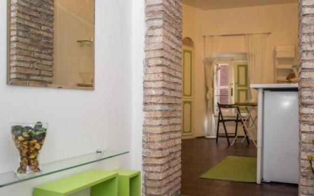 Trastevere Intimate Apartment