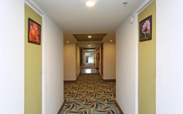 Four Leaf Service Suites