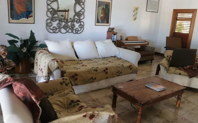 10 Br Guesthouse - Montego Bay - Prj 1434