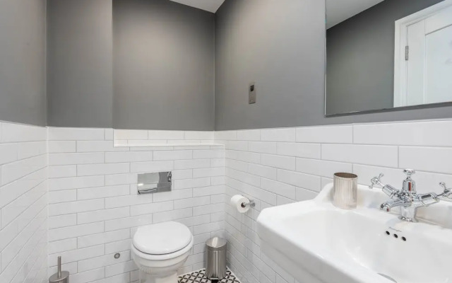 Old Abbey House Hotel