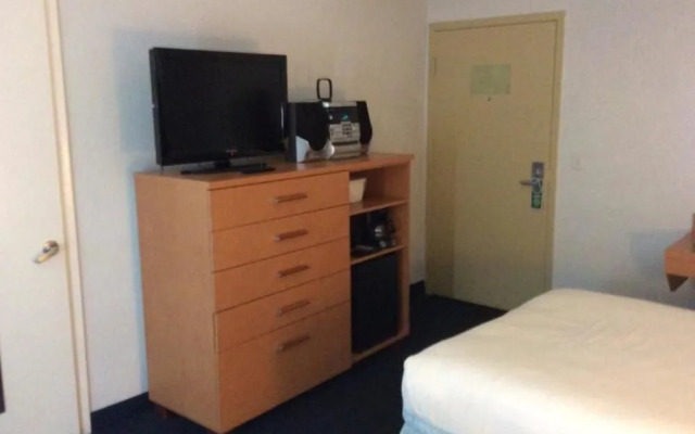 Ocean Spray Hotel By Rabbu