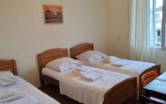 Ninoshvili Street Apartment