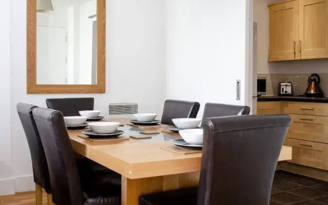 Henry Street - Apt 22