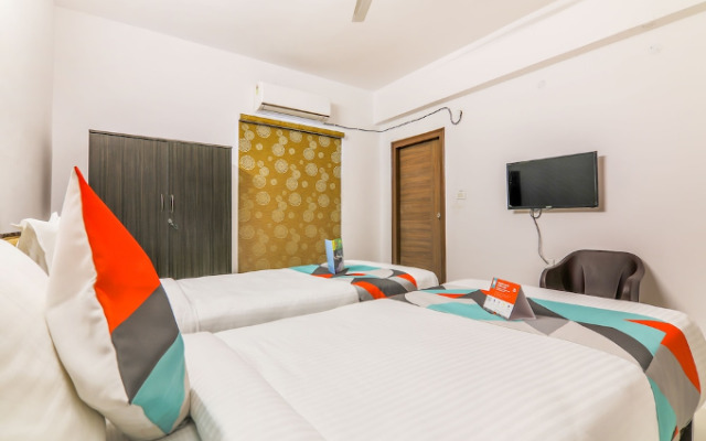Fabhotel Prestige Castle Inn