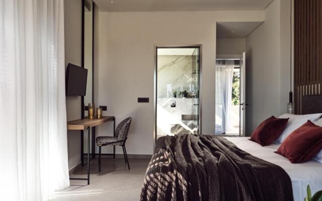 Alexandra SeaView Luxurious Villa, By ThinkVilla