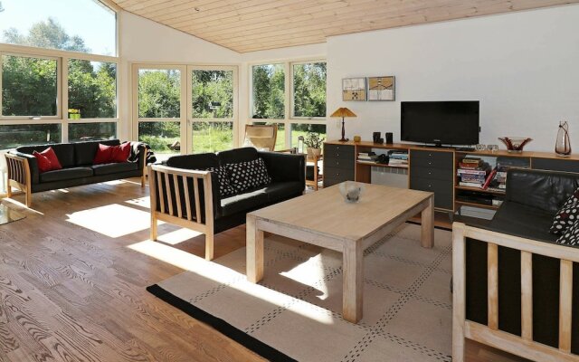 Pretty Holiday Home in Hadsund With Terrace