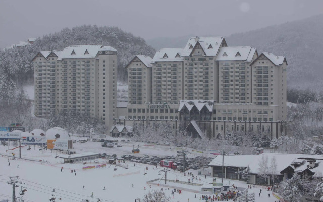 Yongpyong Resort Greenpia Condominium
