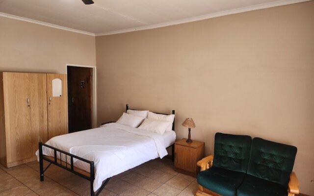 Postmasburg Inn