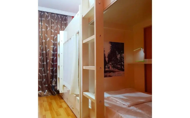 FLAT1