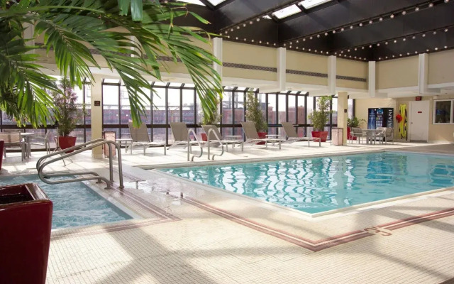 Hilton St. Louis at the Ballpark