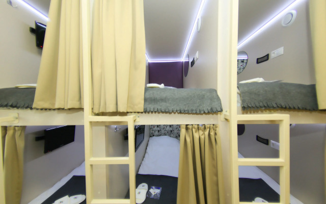 Капсульный хостел и отель «Купе»