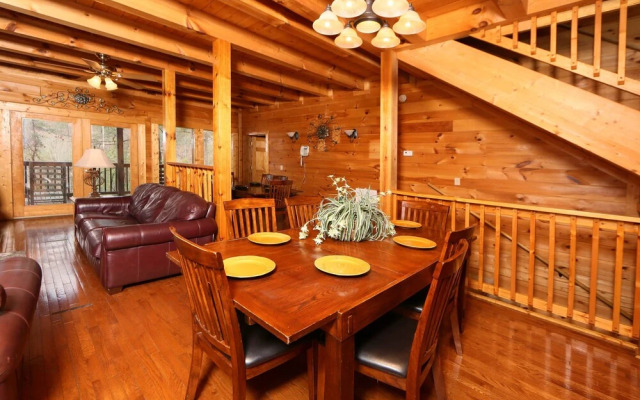 Big Pine Lodge - Six Bedroom Cabin