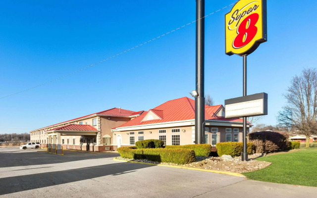 Super 8 by Wyndham Elizabethtown