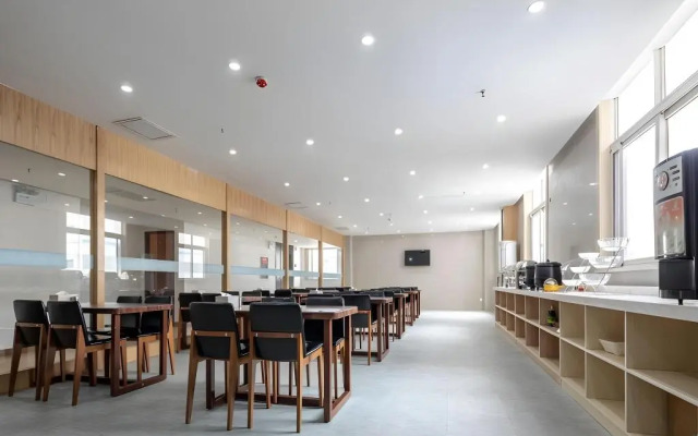 GreenTree Inn Changzhou Menghe Town Chengfeng Building