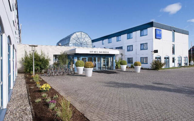 hotelImage