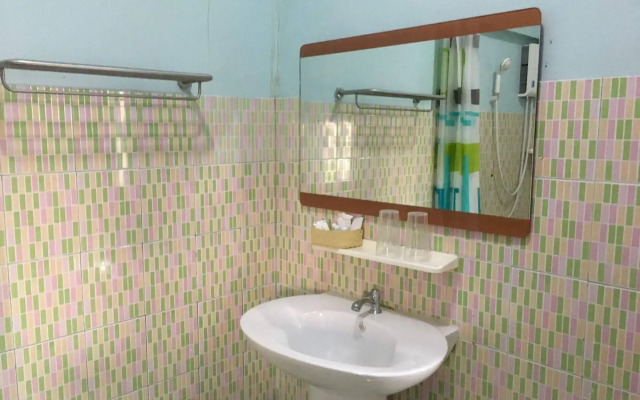 Baandin Resort and Restaurant