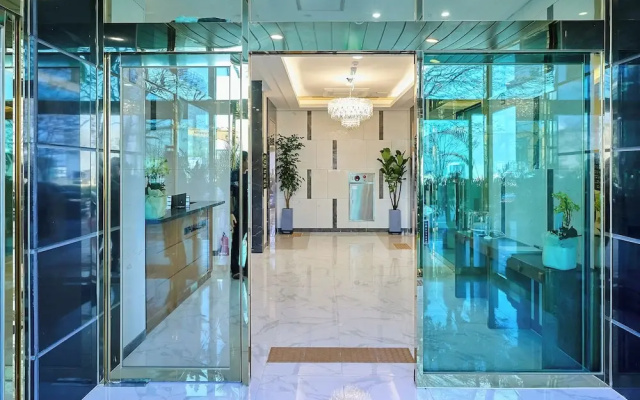 mir hotel