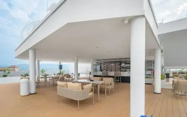 Rililanou International Hotel