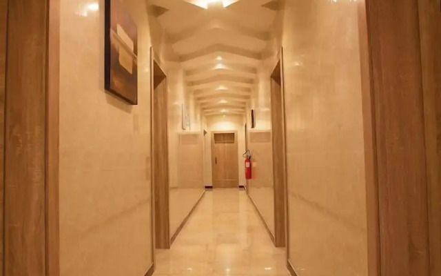 EdisPremier Hotel & Suites